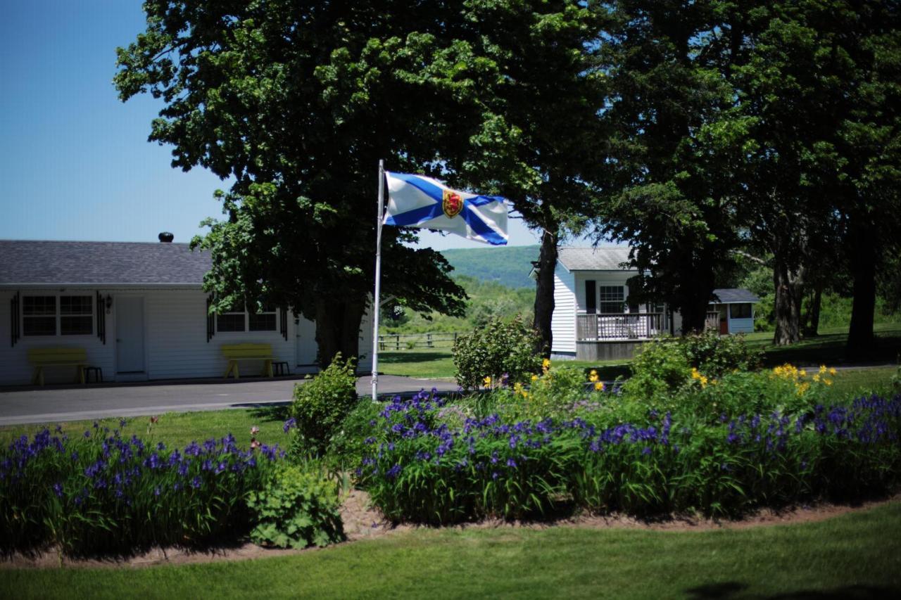 Carleton Inn & Cottages Bridgetown Eksteriør billede
